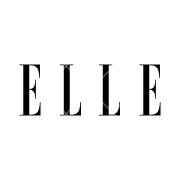 Elle à Table